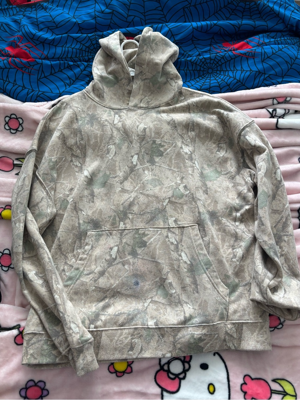 Oversized camo hoodie